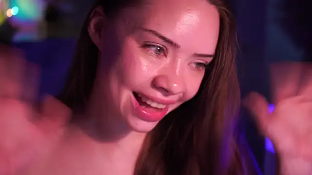 Онлайн чат XXX VixenMia