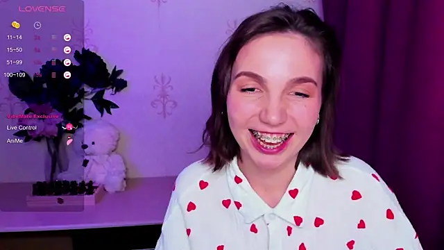 KindHazelHere_ élő XXX-chatje