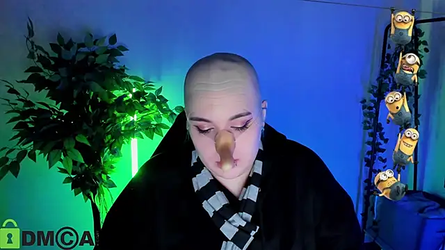 Mia_R0ss élő XXX-chatje