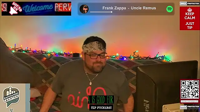 Show modela BeardGasms_LadyBoners na web-kameri