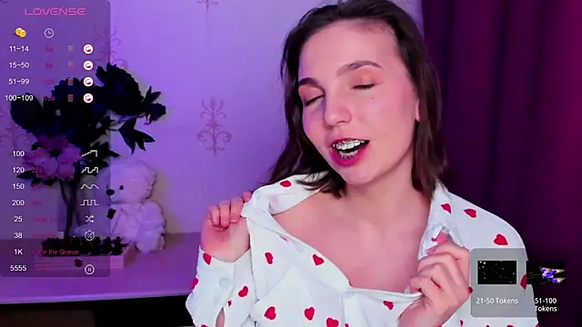 KindHazelHere_のライブXXXチャット