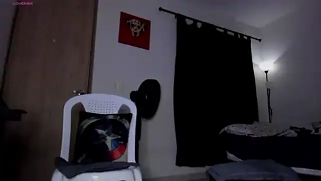 Cloudy_pigDude: απευθείας συνομιλία ΧΧΧ