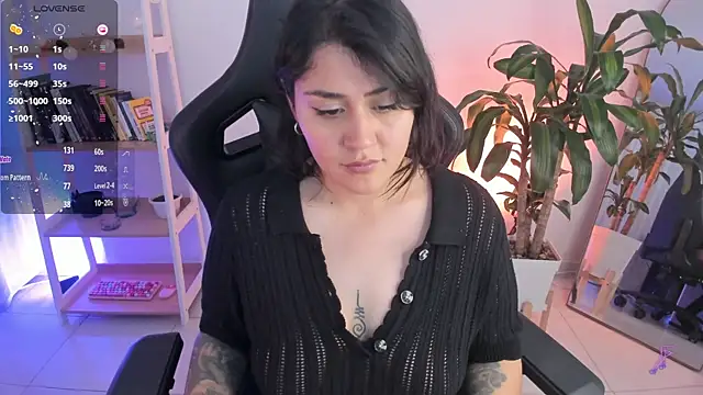 karlie02_のライブXXXチャット