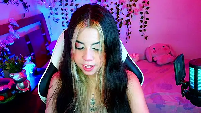 Kittyuwu_のライブXXXチャット