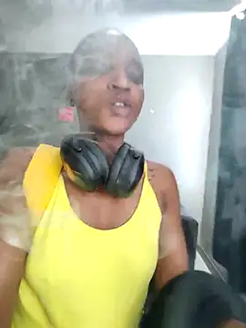 Chatroom XXX en direct de FreakySag_8888