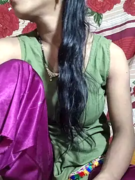 Itz_Aisha__のライブXXXチャット