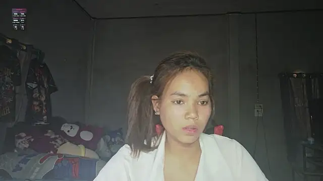 Pearlveil Pertunjukan Webcam