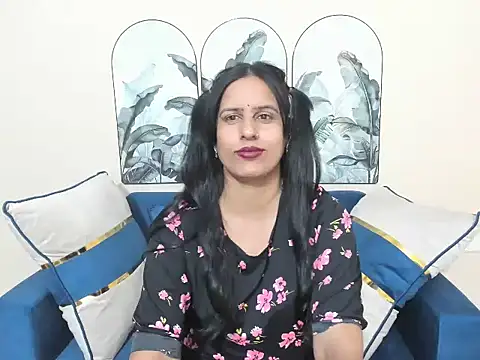 Pokazy przed kamerką – sara_conorr