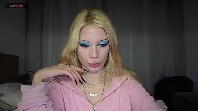 qualitybabのライブXXXチャット