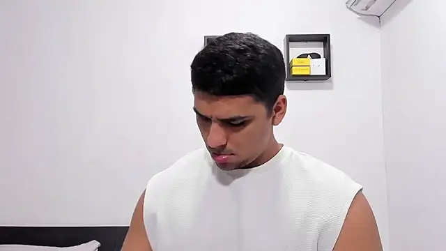 Živý XXX chat noah_belami