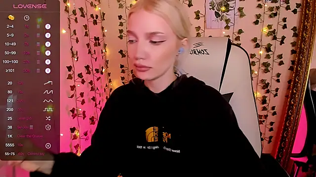 AnyaTaylor_'s Live XXX Chat