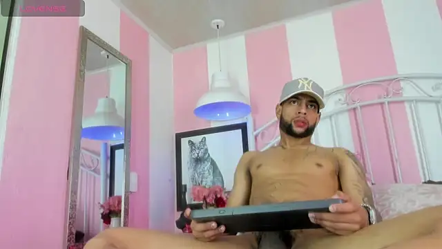 Aiden_Cash7 在線直播表演