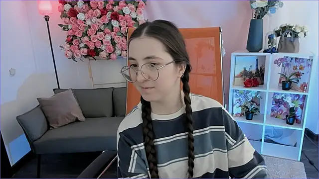 VirtuallVoyant Chat XXX in diretta