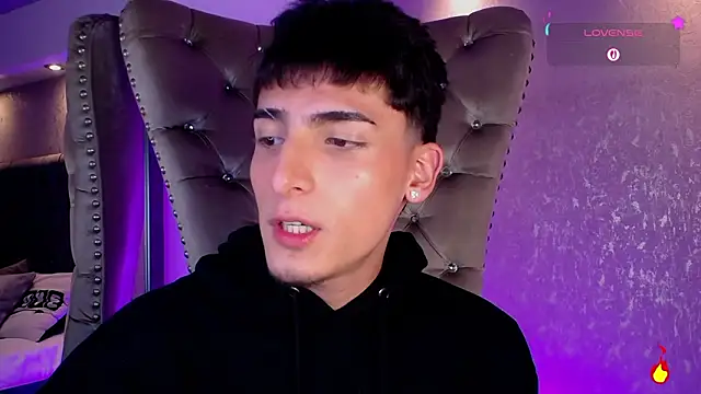 MateoMitchell Adlı Modelin Web Kamerası Şovu