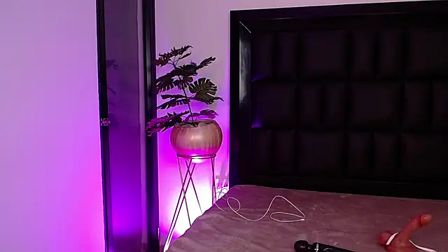 mia_roosee1: απευθείας συνομιλία ΧΧΧ