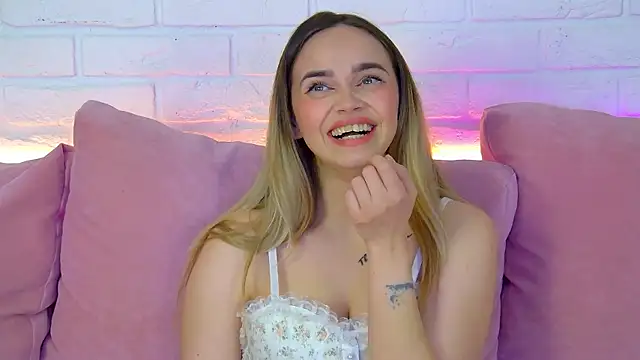 AnitaVenture: онлайн-секс-чат