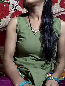 Itz_Aisha__: онлайн-секс-чат