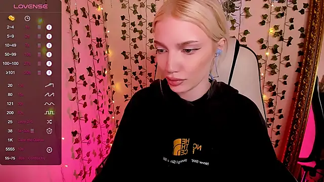 Chat +18 de AnyaTaylor_ ao vivo