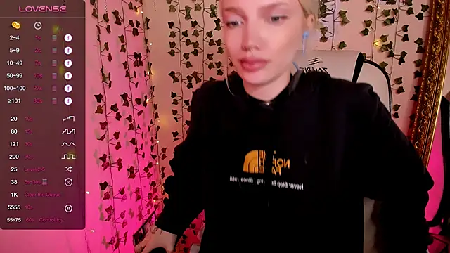 AnyaTaylor_ Obrolan Langsung XXX