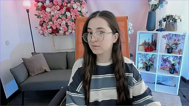 VirtuallVoyant 라이브 XXX 채팅