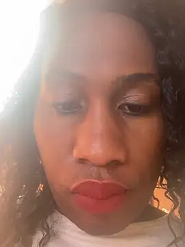 Moorella1 Webcam Show