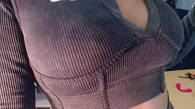 Sofiacowperx 网络视讯表演