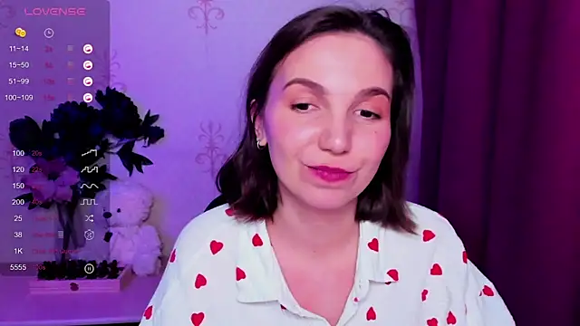 Živý XXX chat KindHazelHere_