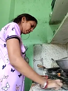 Chat +18 de Sexy-Kavya2 ao vivo