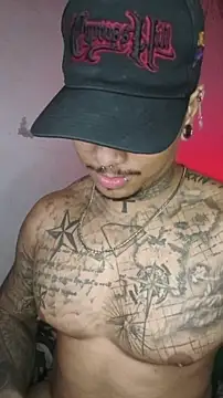 Chat +18 de David_tatto1 ao vivo