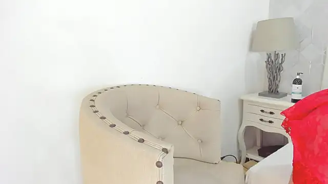 naia_coxのライブXXXチャット