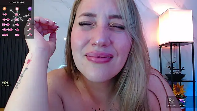 Chat +18 de hotpawgmilf ao vivo