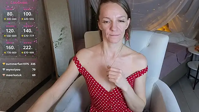 Jesica_mooon élő XXX-chatje