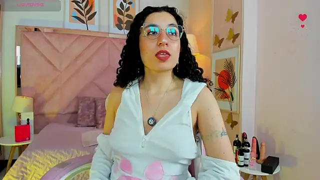 แชท XXX สดของ DemiJones_