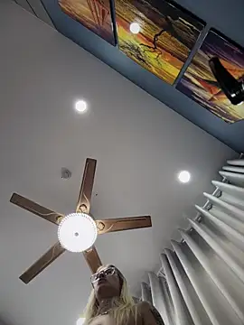 -Sexy_Barbie- Adlı Modelin Canlı XXX Sohbeti