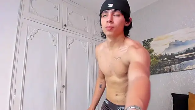 Tyler_durten: διαδικτυακό σόου στην κάμερα