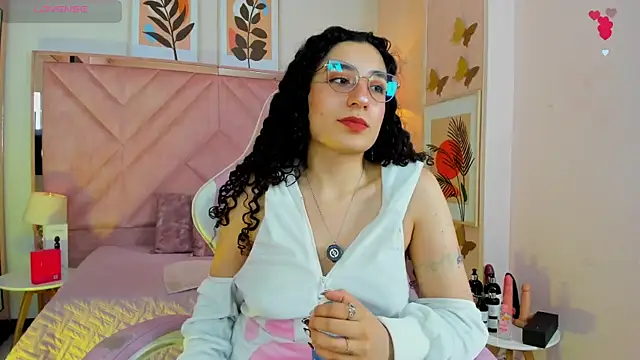 DemiJones_'s Live XXX Chat