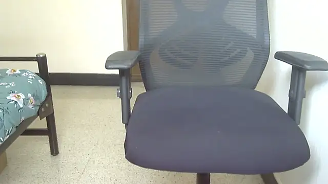 Nithya_forevern Webbikameraesitys