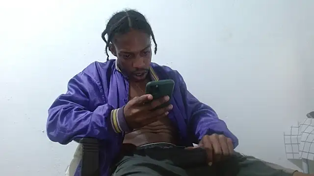 Larry-n-clouds élő XXX-chatje