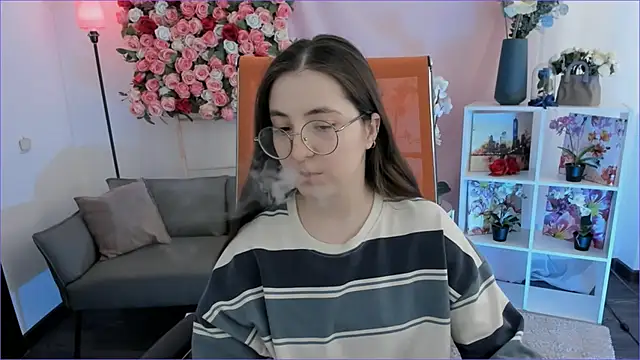 VirtuallVoyantn Live XXX chat