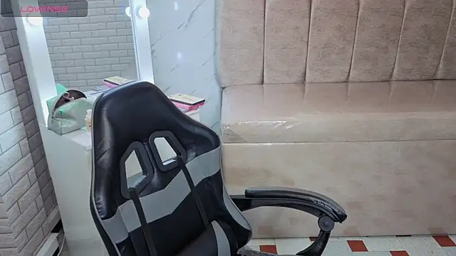 Evy_Luxx_v – Naživo XXX chat