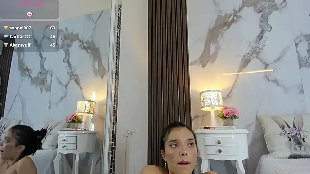 hannahill69 Live XXX-Chat