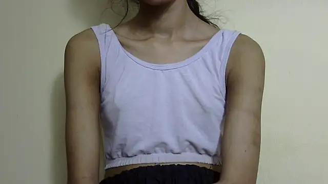 Chat XXX en directo de Anu_tiny