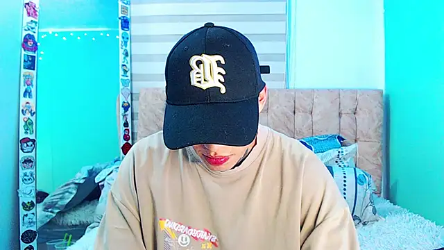 _justinmoon2 লাইভ XXX চ্যাট