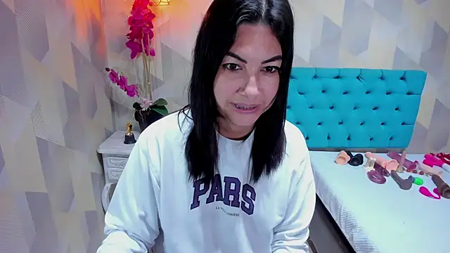 دردشة AdaFawxx الجنسية المباشرة