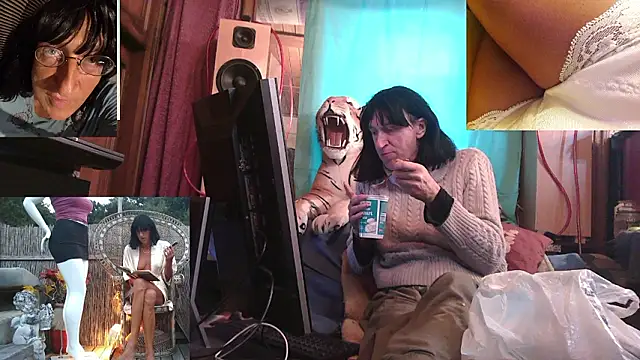 SissiDomination: διαδικτυακό σόου στην κάμερα