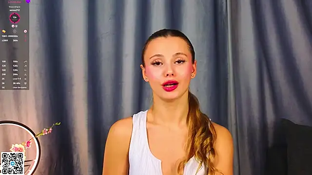 NaughtySeraphine Chat XXX in diretta