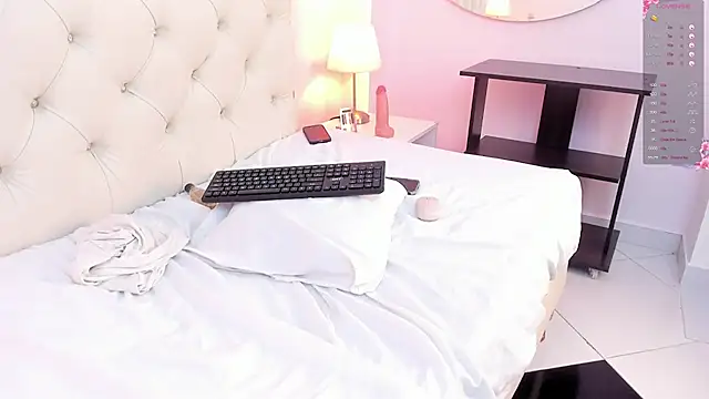 Lia_Latte Live XXX-chat