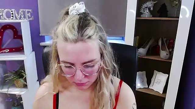 Zoey_Erotic Live XXX-chat