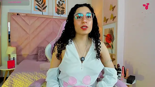 DemiJones_ Live XXX-chat