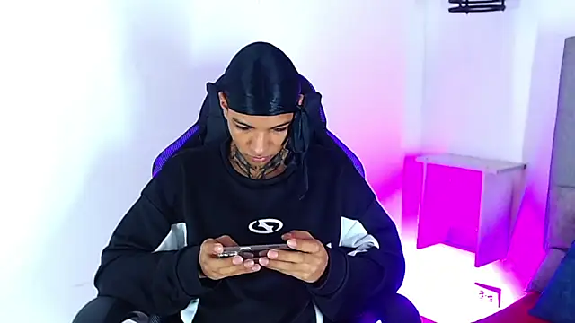 Rick_Wade Live XXX-chat